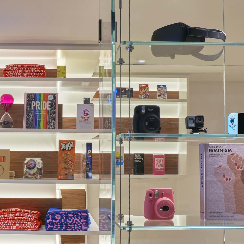 A gift shop at Hotel Zena